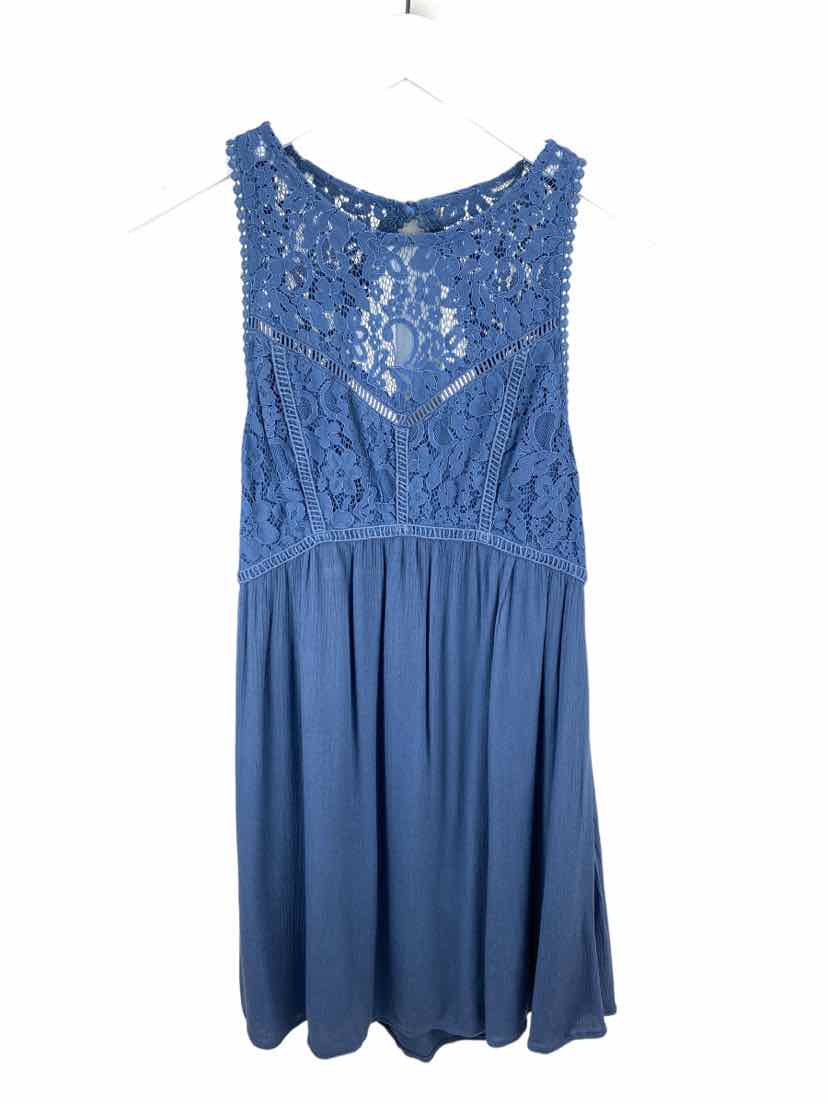 Pre-Loved Abercrombie & Fitch Women's Lace/Gauze Dress Blue Size S – Elle &  Beck