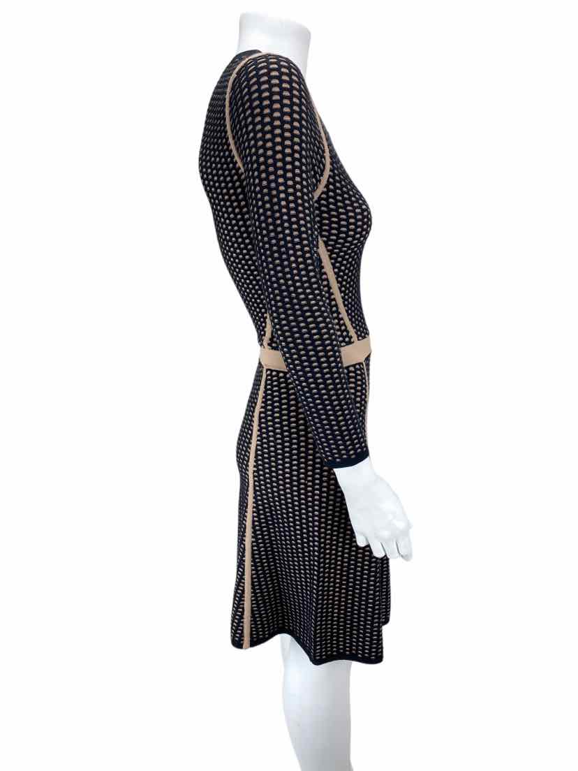 Pre-Loved Club Monaco Women's Fit & Flare Sweater Dress Black/Camel Size XS Elle & Beck Pre-Loved Club Monaco Women's Fit & Flare Sweater Dress Black/Camel Size XS Elle & Beck