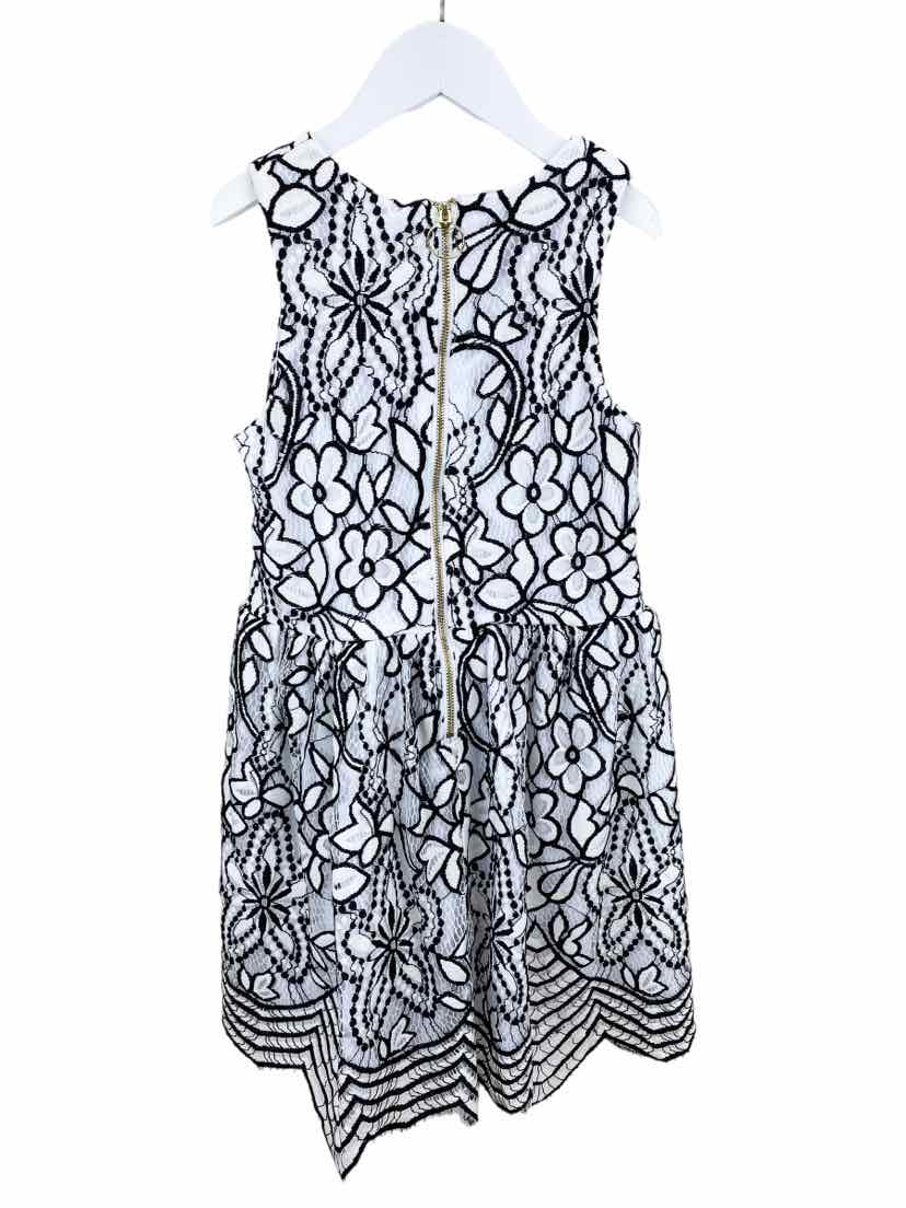 Pre-Loved Laundry by Shelli Segal, Girls' Lace Dress, White/Black, Size 12 (may run small) Elle & Beck Pre-Loved Laundry by Shelli Segal, Girls' Lace Dress, White/Black, Size 12 (may run small) Elle & Beck