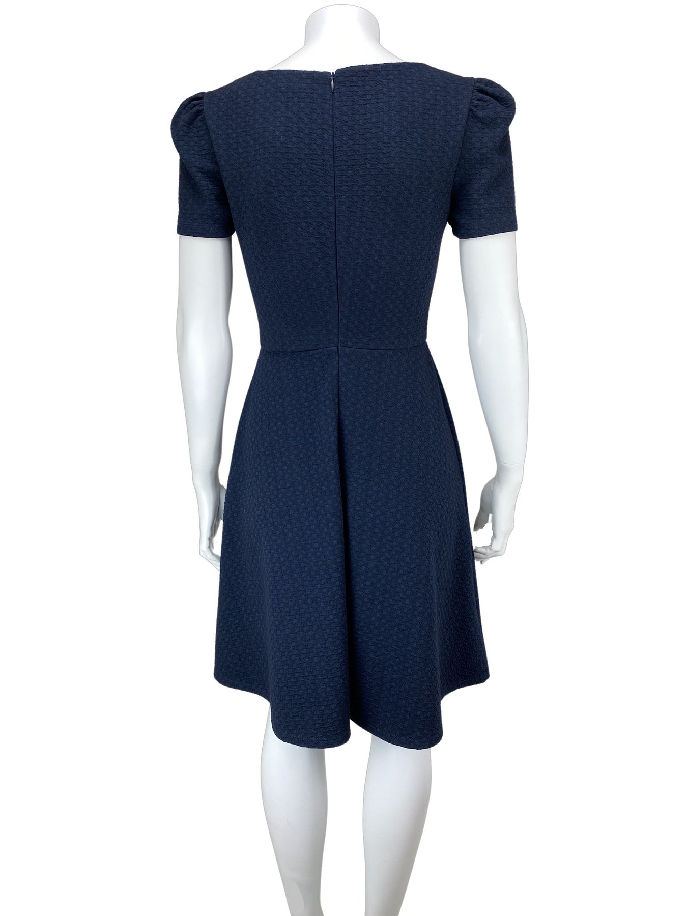 Pre-Loved Esprit, Women' s Textured Fit & Flare Dress, Navy, Size XS Elle & Beck Pre-Loved Esprit, Women' s Textured Fit & Flare Dress, Navy, Size XS Elle & Beck